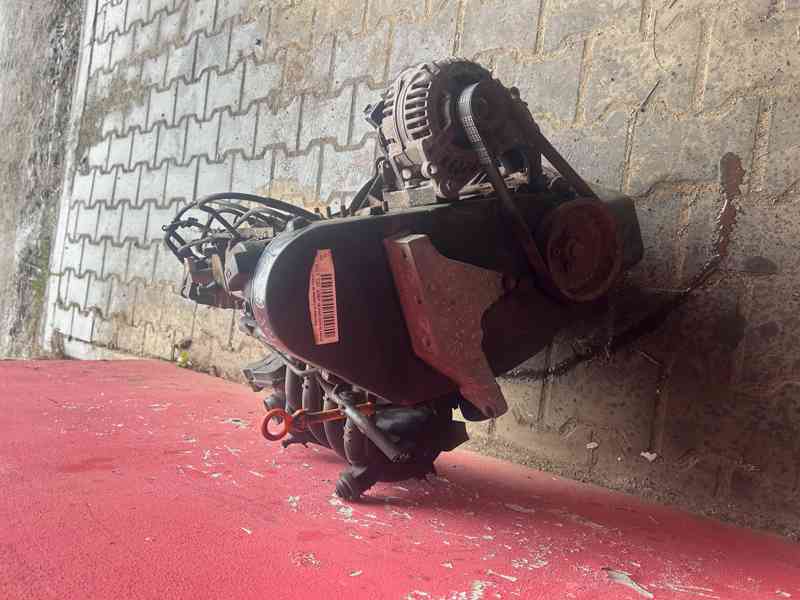 Motor 1,4 16V 55KW VW Fox typ BKR kompletní záruka - foto 2