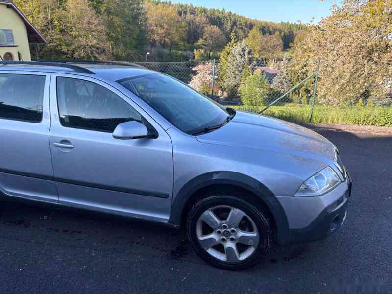 Škoda Octavia scout 2.0 tdi4x4 103kw - foto 4