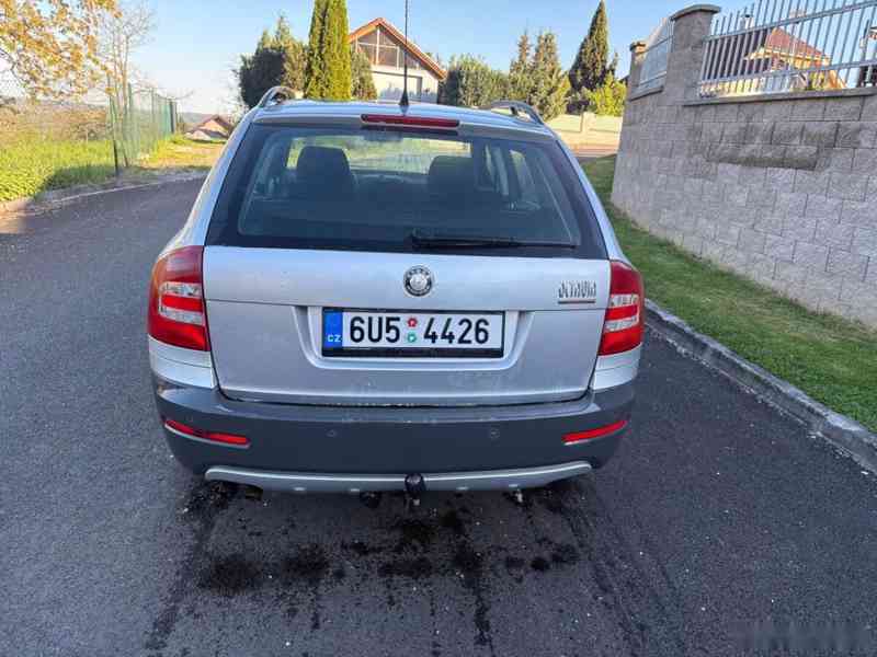 Škoda Octavia scout 2.0 tdi4x4 103kw - foto 8