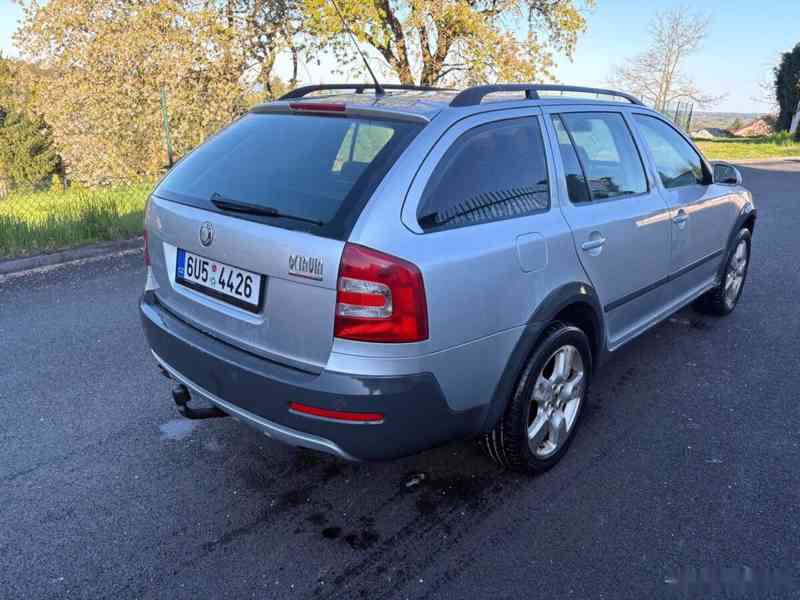 Škoda Octavia scout 2.0 tdi4x4 103kw - foto 7