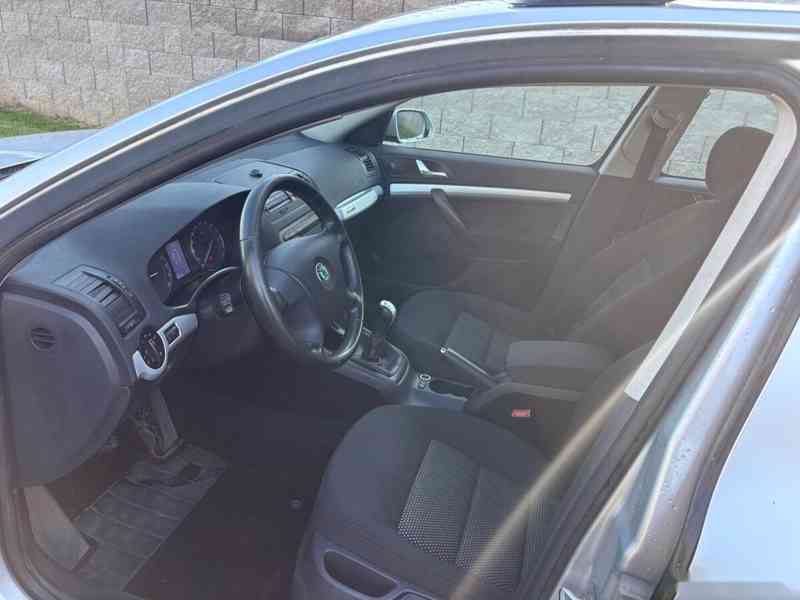 Škoda Octavia scout 2.0 tdi4x4 103kw - foto 12