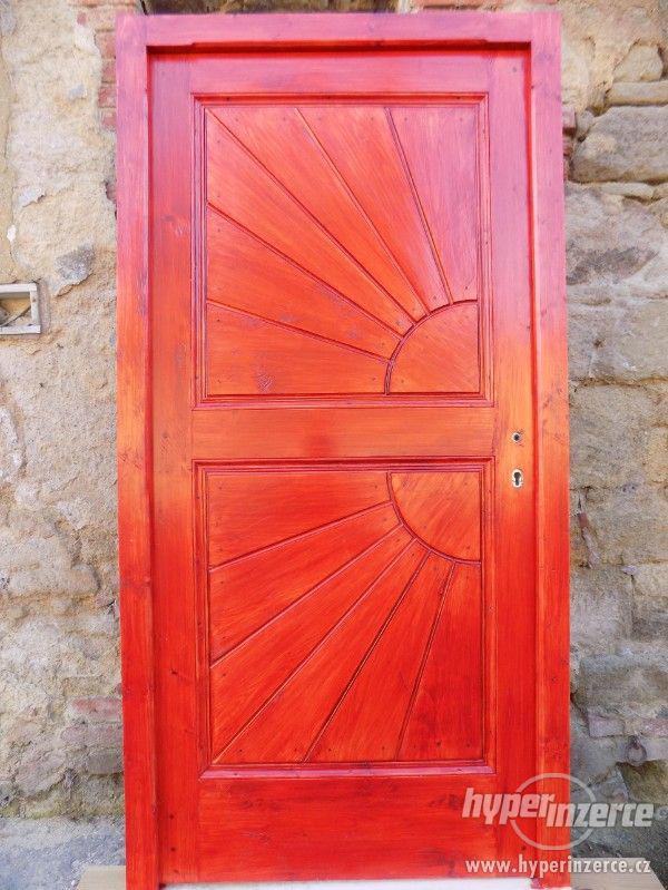 Dřevěné vchodové dveře - foto 8