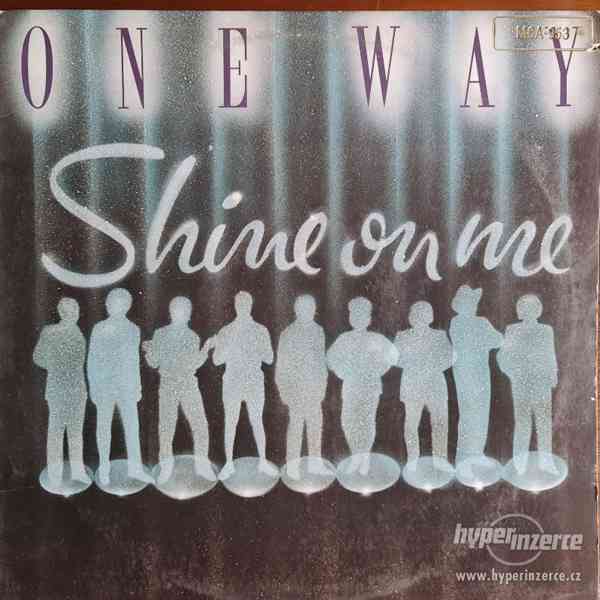 LP - ONE WAY / Shine On Me - foto 1