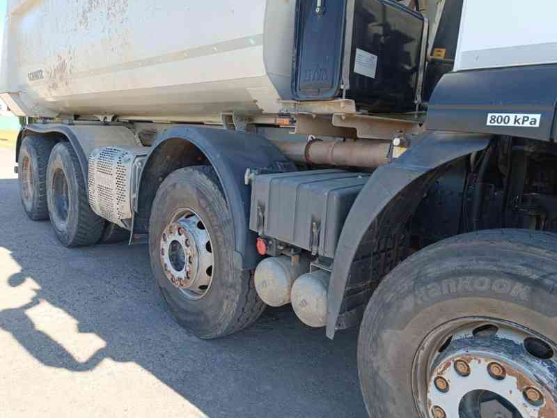 IVECO AD410T41 8x4 sklápěč Schmitz S1 - foto 9