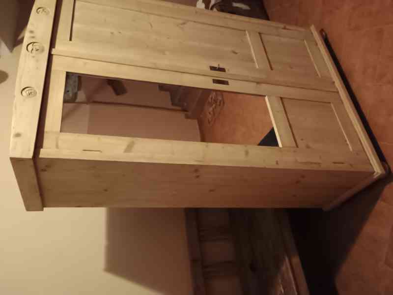 stará šatní skříň se zrcadlem - foto 3