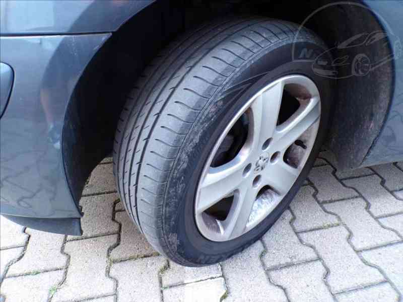 Peugeot 307 2,0 CC KLIMA,TAŽ.ZAŘ. - foto 14