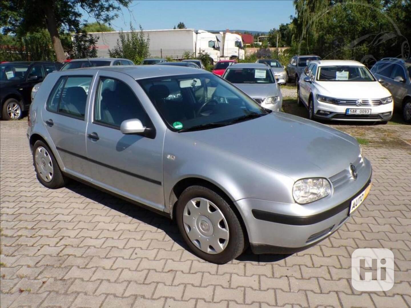 Volkswagen Golf 1,6 i KLIMA,TAŽNÉ ZAŘ. - foto 1