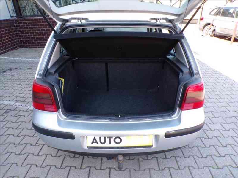 Volkswagen Golf 1,6 i KLIMA,TAŽNÉ ZAŘ. - foto 10