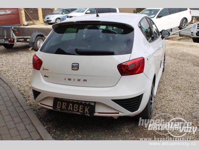 Seat Ibiza 1.2, benzín, automat, rok 2011 - foto 5