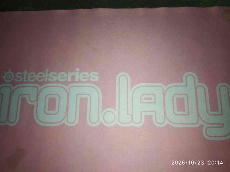Retro herní podložka SteelSeries edice Iron.Lady!  - foto 2