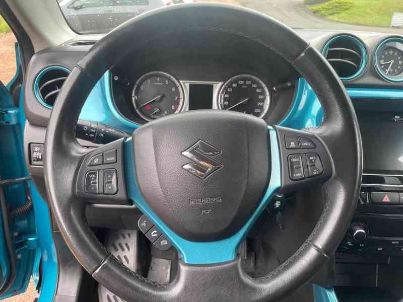 Suzuki Vitara 1.6i Comfort+ 4x4 benzín 88kw - foto 22