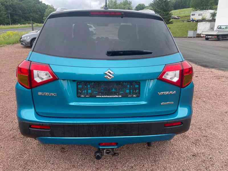 Suzuki Vitara 1.6i Comfort+ 4x4 benzín 88kw - foto 11