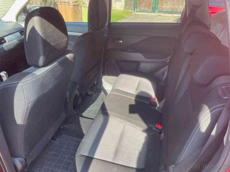 Mitsubishi Outlander 2,0   benzín, serviska - foto 10