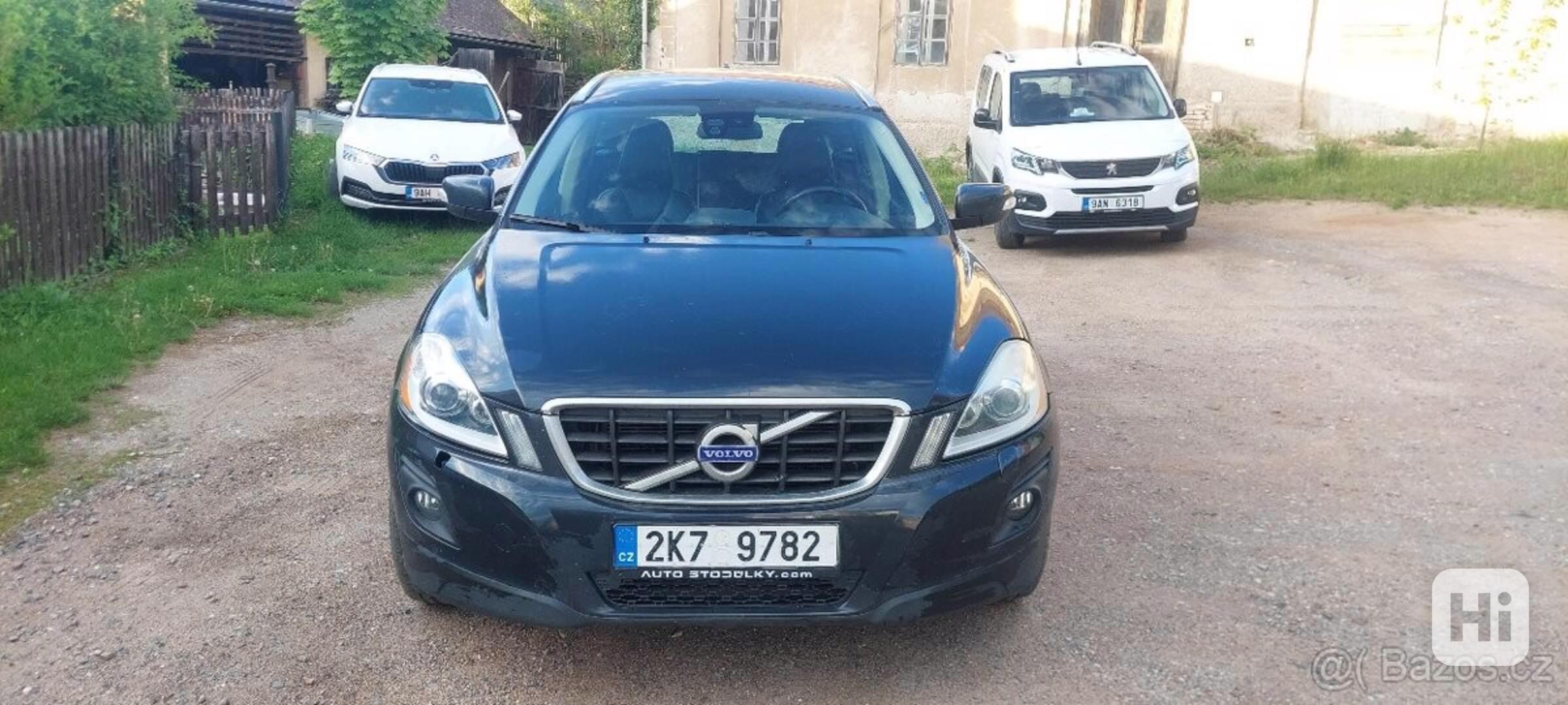 Volvo XC60 2,4   diesel 4x4, WD 5D - foto 1