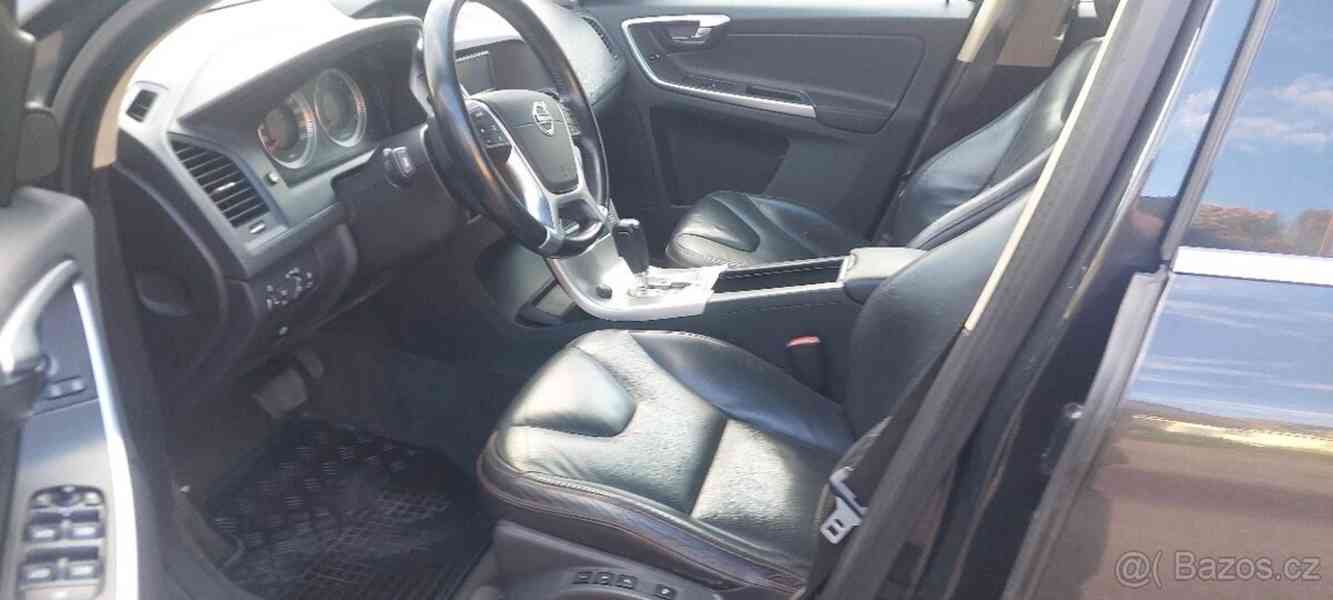 Volvo XC60 2,4 diesel 4x4, WD 5D - foto 3