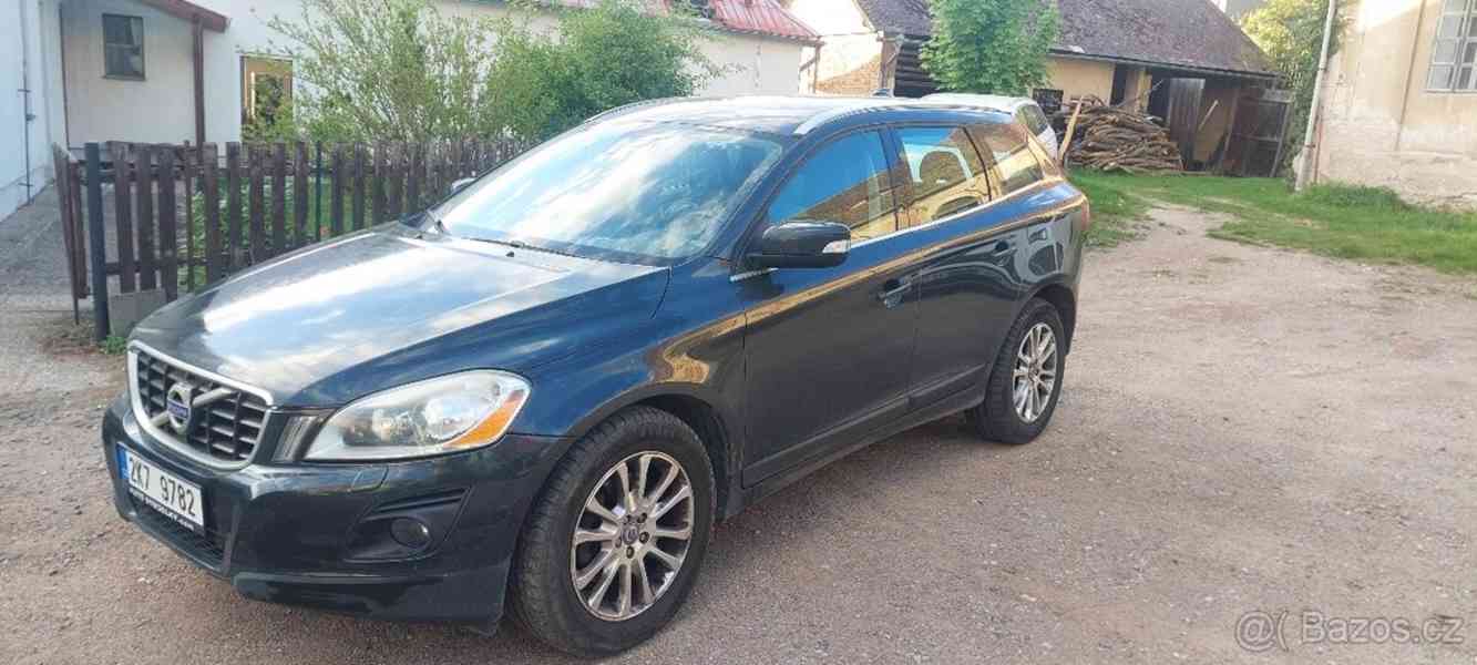 Volvo XC60 2,4 diesel 4x4, WD 5D - foto 2