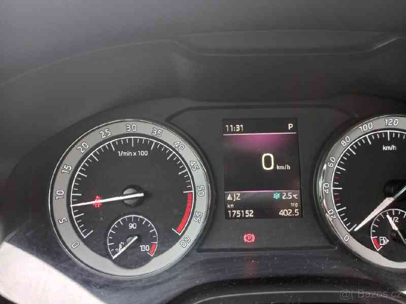 Škoda Karoq 1.6 TDI DSG style plus	 - foto 4