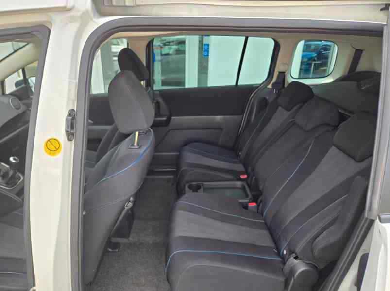 Mazda 5 Center-Line 2,0i benzín 110kw - foto 11