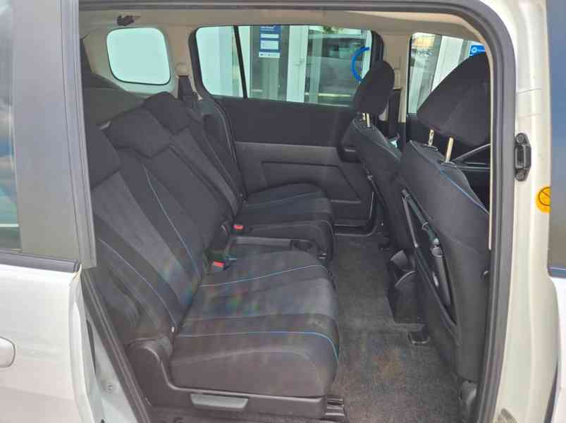 Mazda 5 Center-Line 2,0i benzín 110kw - foto 12