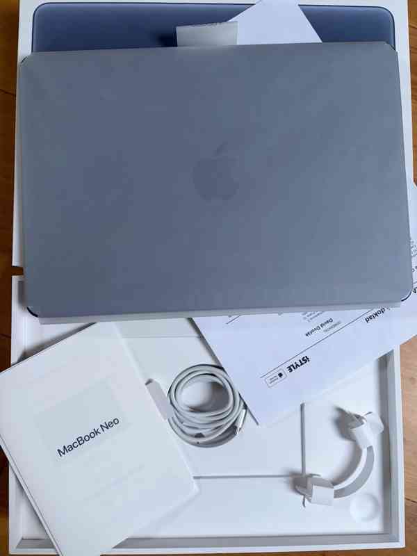 Zánovní MacBook Neo 256GB v záruce - foto 8