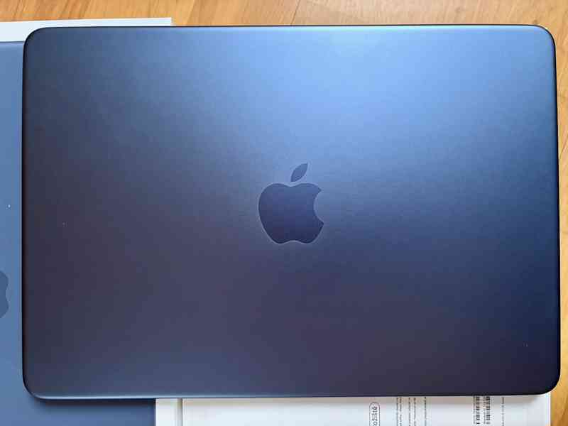 Zánovní MacBook Neo 256GB v záruce - foto 5
