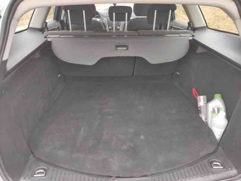 Ford Mondeo 2011 - foto 12