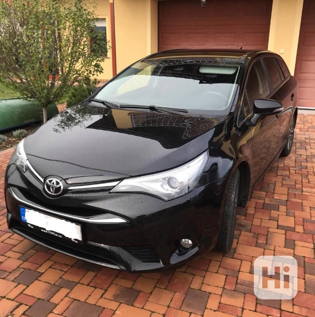 Toyota Avensis 2017  - foto 1