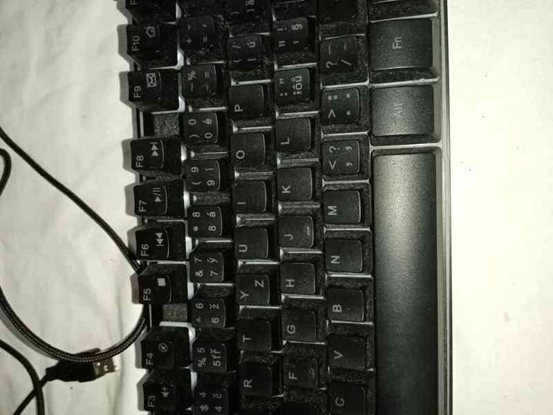 Svítící klávesnice k počítači zn. GX GAMING - foto 7