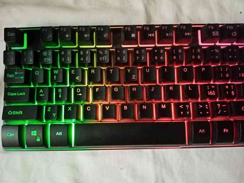 Svítící klávesnice k počítači zn. GX GAMING - foto 3