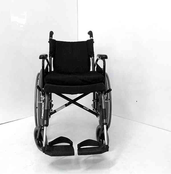 Repasovaný mechanický invalidní vozík se zárukou - foto 3