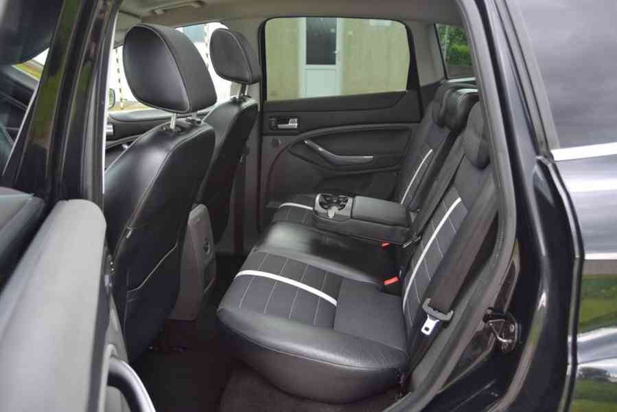 Ford Kuga 2.0 TDCI 103kW Titanium Panorama 4x4 - foto 10