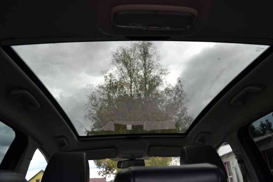 Ford Kuga 2.0 TDCI 103kW Titanium Panorama 4x4 - foto 15