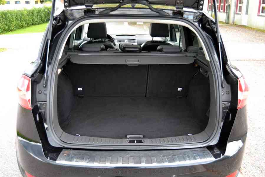 Ford Kuga 2.0 TDCI 103kW Titanium Panorama 4x4 - foto 12