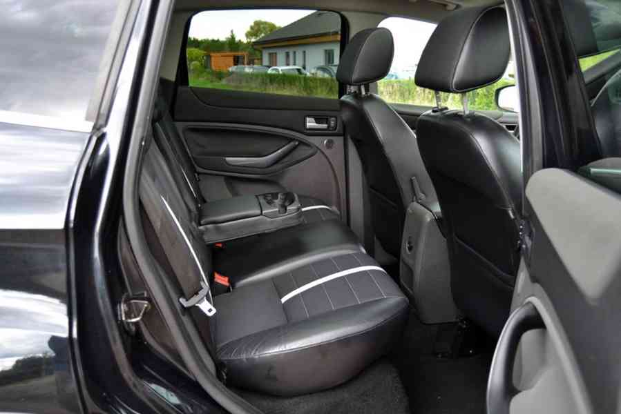 Ford Kuga 2.0 TDCI 103kW Titanium Panorama 4x4 - foto 13