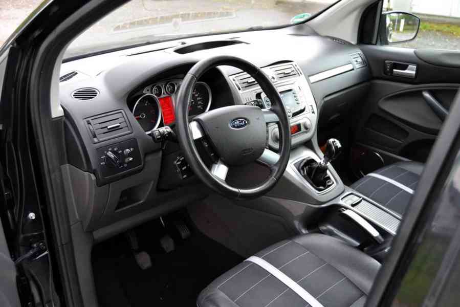Ford Kuga 2.0 TDCI 103kW Titanium Panorama 4x4 - foto 7