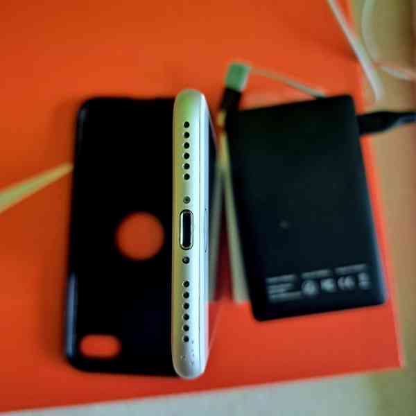 Mobilní telefon Apple iPhone 7 - foto 5