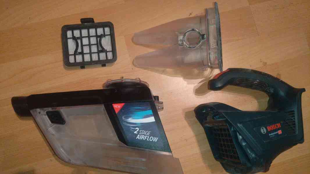 Aku vysavač  - foto 4