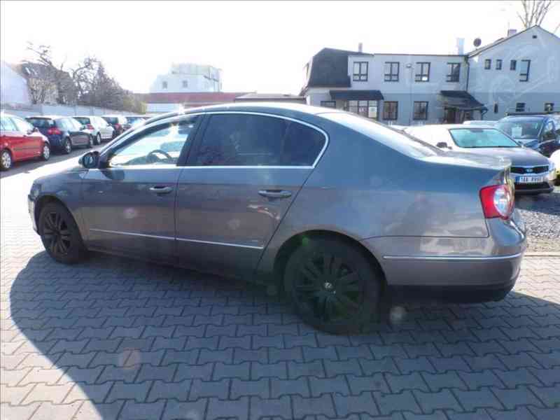 Volkswagen Passat 2,0 TDI DSG-NOVÁ SPOJKA - foto 4