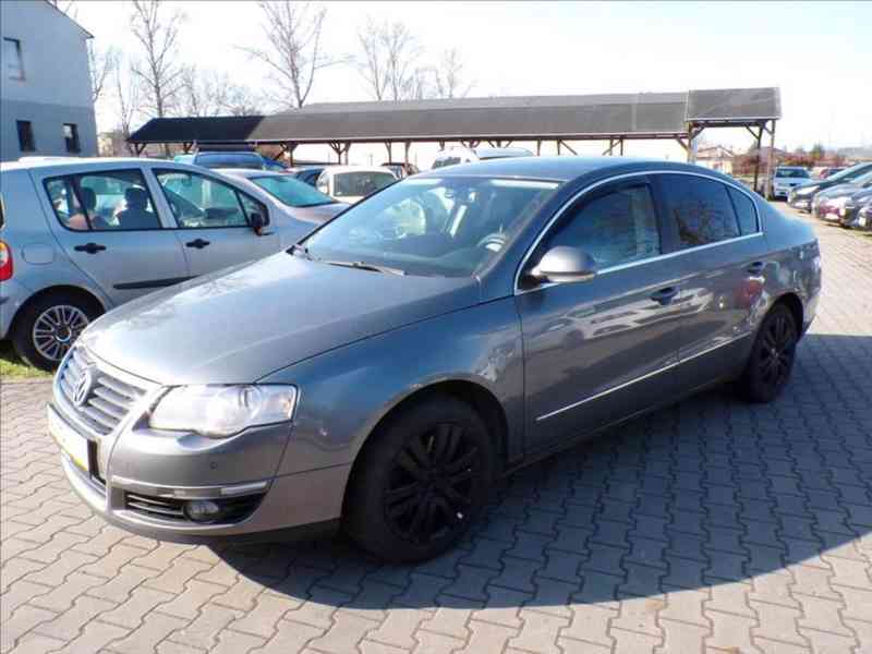 Volkswagen Passat 2,0 TDI DSG-NOVÁ SPOJKA - foto 2