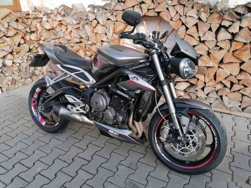 TRIUMPH STREET TRIPLE 765 RS - foto 1