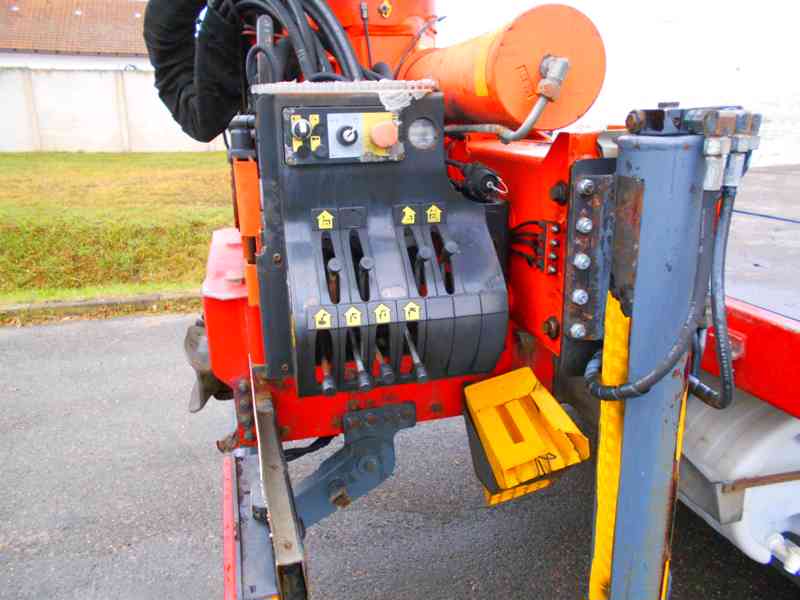 IVECO STRALIS 420 6x2 + HR - foto 17