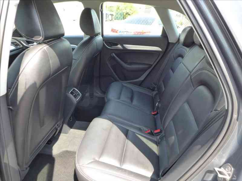 Audi Q3 2,0 TDi 4X4 KŮŽE NAVI SERVIS - foto 6