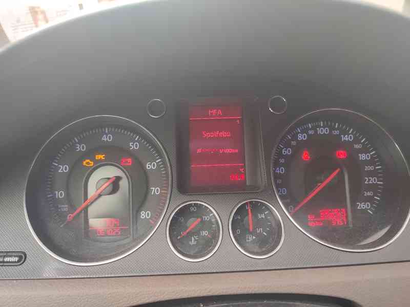 Passat B6  - foto 7