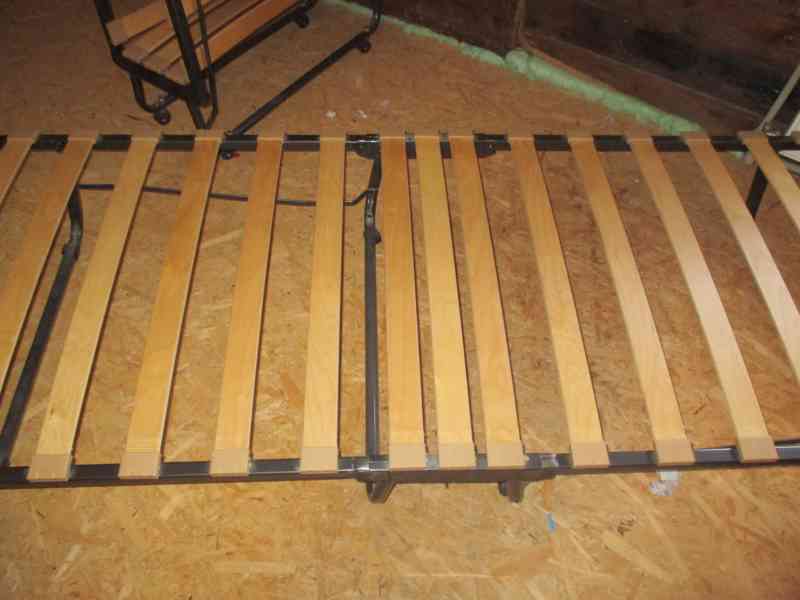 2 postele -přistýlky - foto 3