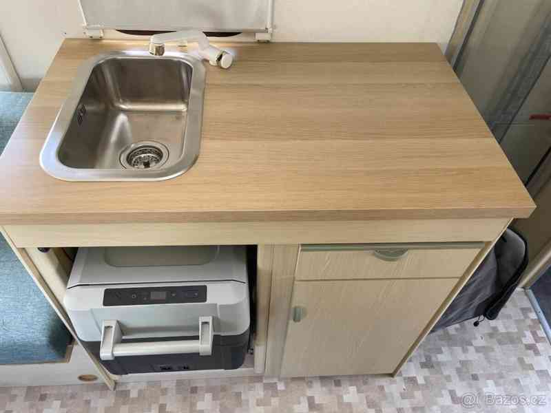 Ostatní Obytný přívěs Knaus po komplet - foto 10