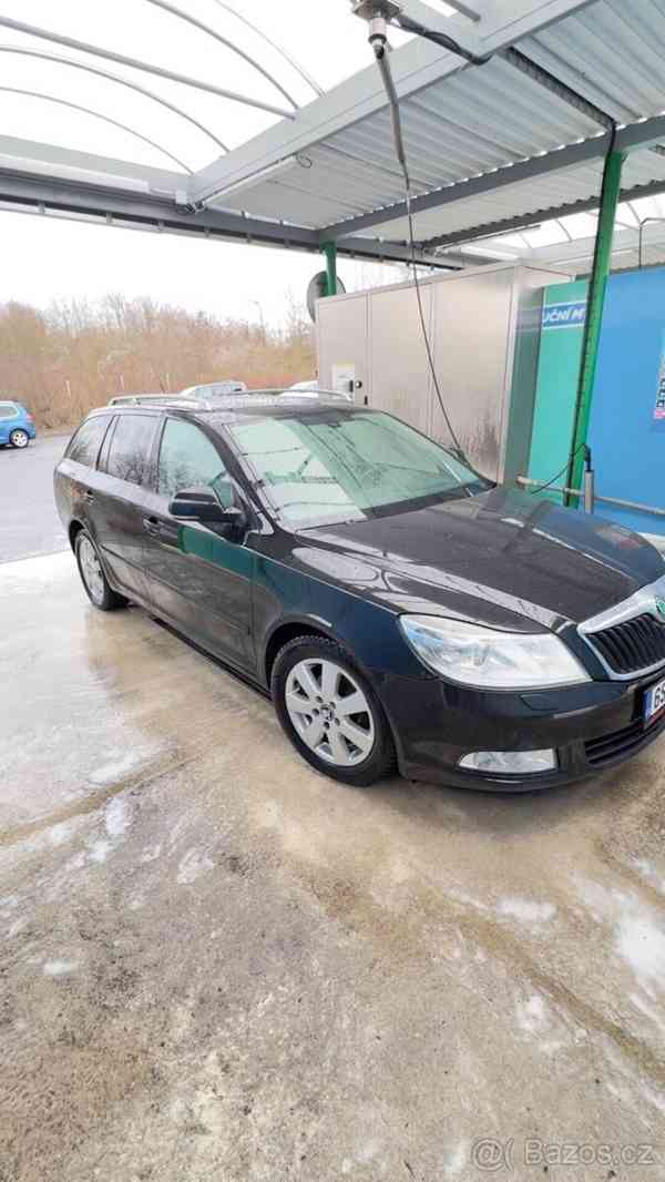 Škoda Octavia 1,6 - foto 8