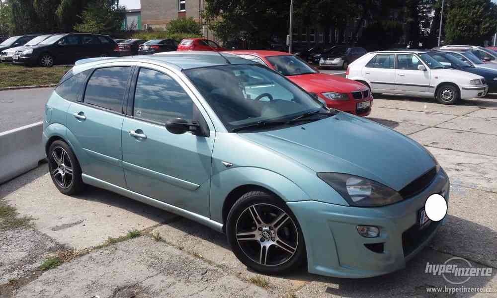 Ford Focus 1.6 16V - foto 2