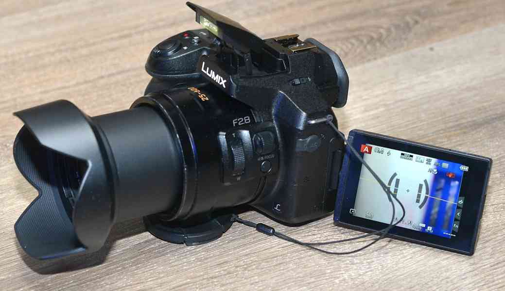 Panasonic Lumix DMC-FZ300 *24x Op.Zoom*4K*Wi-Fi* - foto 4