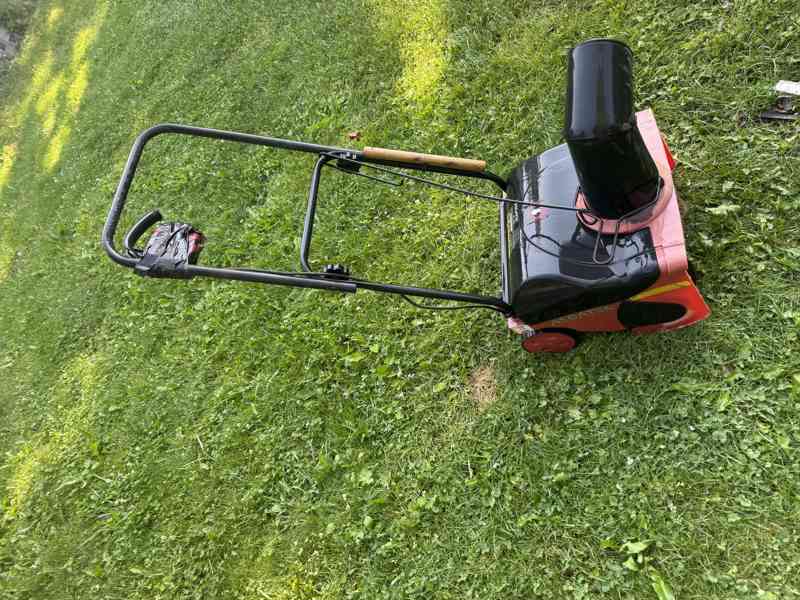 Elektrická sněhová fréza Asgatec SF 1600