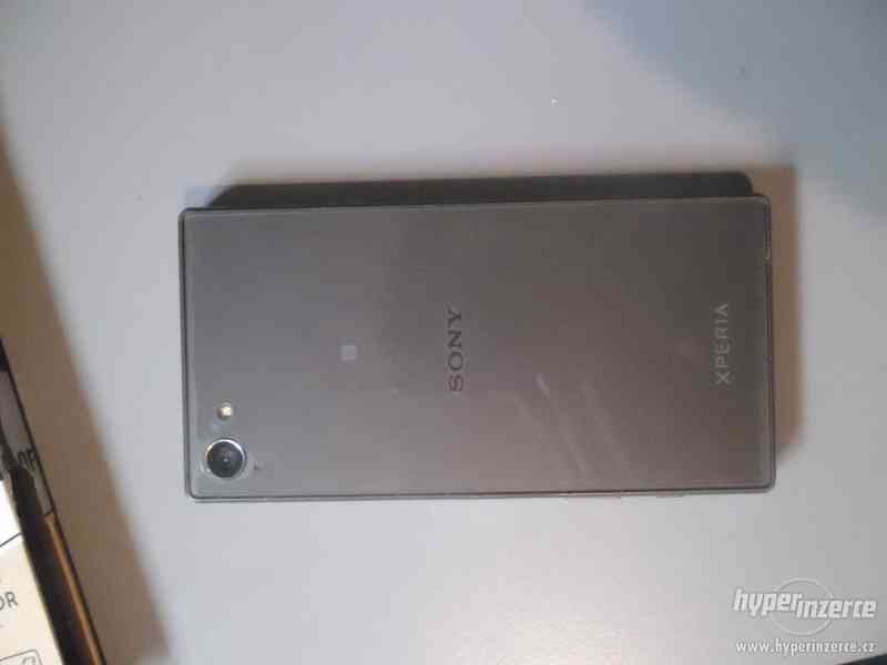 Sony Xperia Z5 compact - foto 3